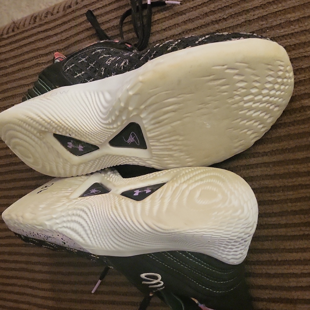 Under Armour.....Curry Sesame Street Line...... View 6